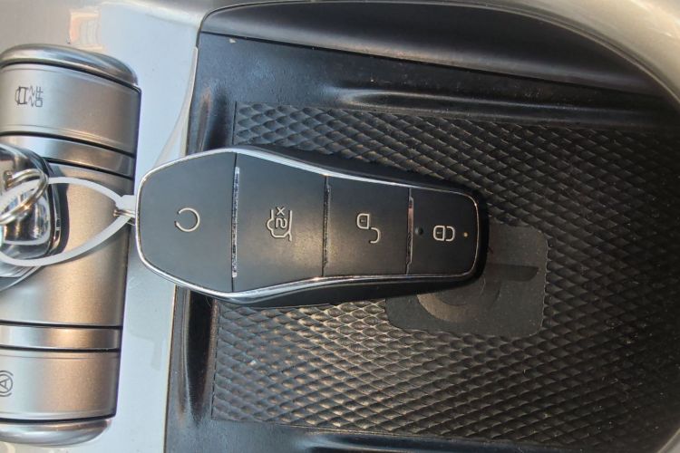 比亚迪 海豚 2021款 405km 时尚版中控内饰7001