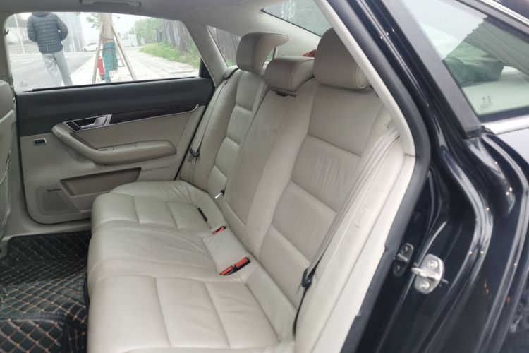 奥迪A6L 2011款 2.8 FSI 豪华型中控内饰7004