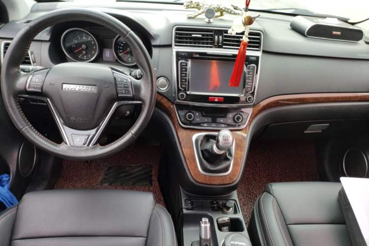 哈弗H6 2015款 改款 运动版 1.5T 手动两驱精英型中控内饰7002