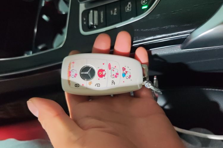 奔驰C级 2020款 C 200 L 时尚型运动版中控内饰11