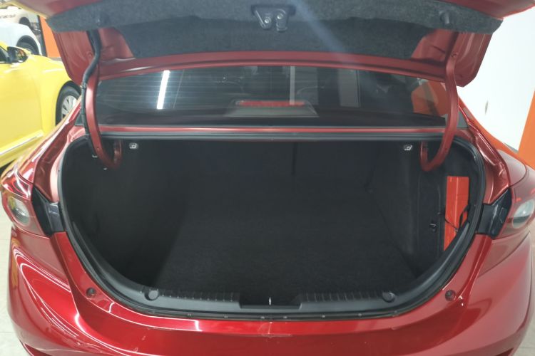 马自达3 昂克赛拉 2017款 三厢 1.5L 自动舒适型 国V机舱底盘23