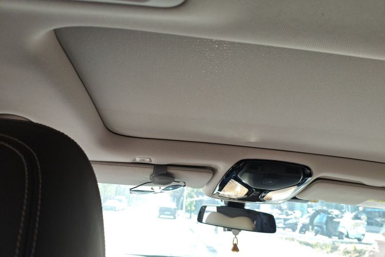 宝马5系 2019款 改款 530Li 尊享型 豪华套装中控内饰22