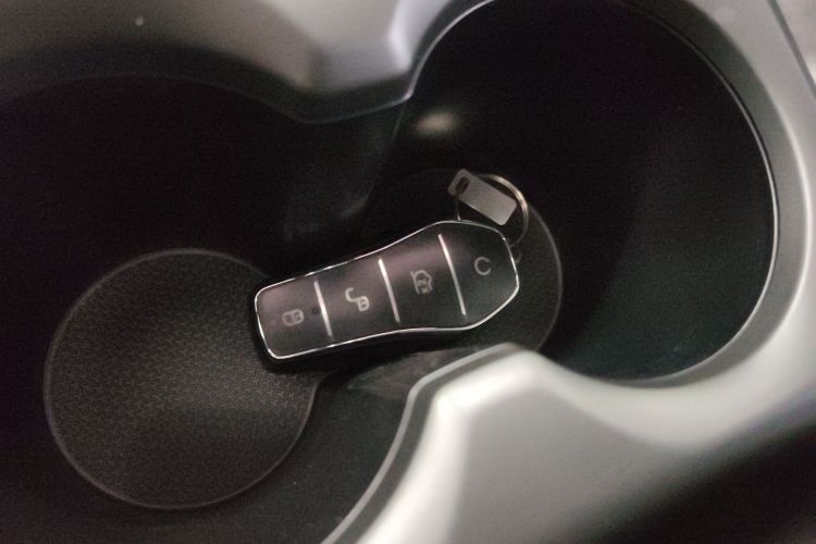 比亚迪 秦PLUS 2025款 DM-i 智驾版 55KM领先型中控内饰11