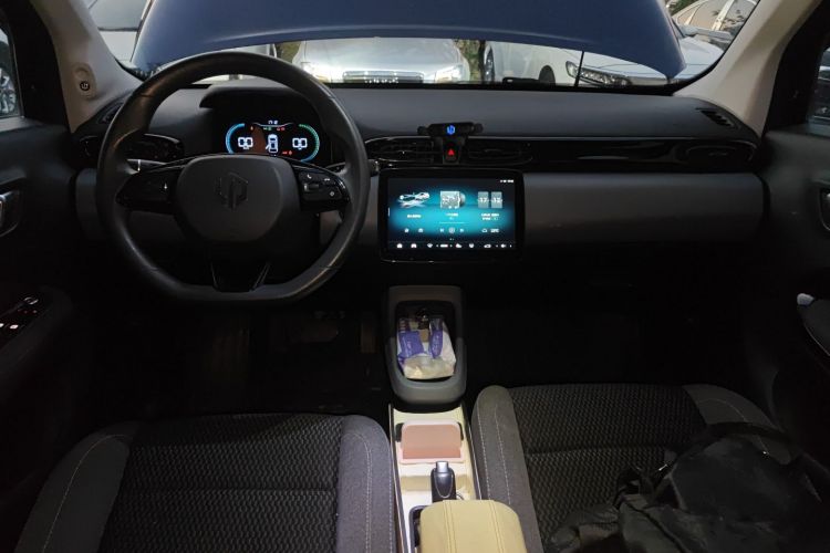 零跑汽车 零跑T03 2021款 400轻享版 三元锂中控内饰12