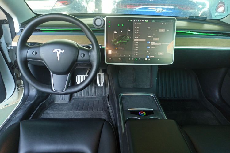 特斯拉 Model 3 2022款 后轮驱动版中控内饰7002
