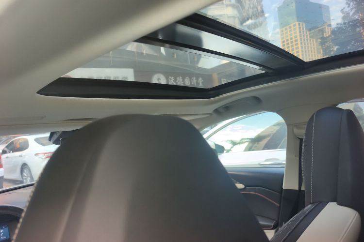 领克02 2018款 1.5T DCT两驱耀Pro版 国V中控内饰22