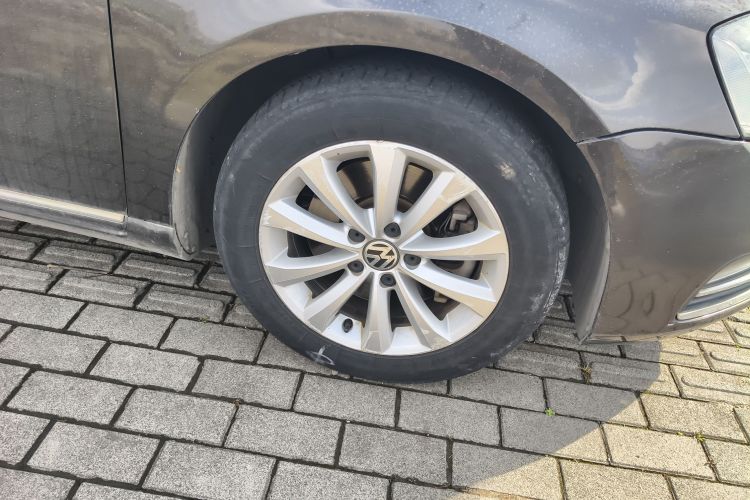 大众 迈腾 2012款 1.8TSI 豪华型车身外观10