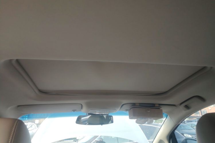 别克GL8 2018款 28T 豪华型 国VI中控内饰22