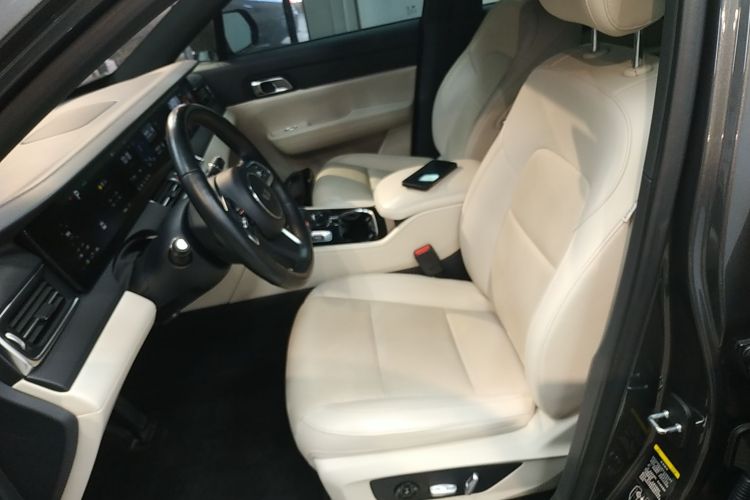 理想汽车 理想ONE 2021款 增程6座版局部细节19