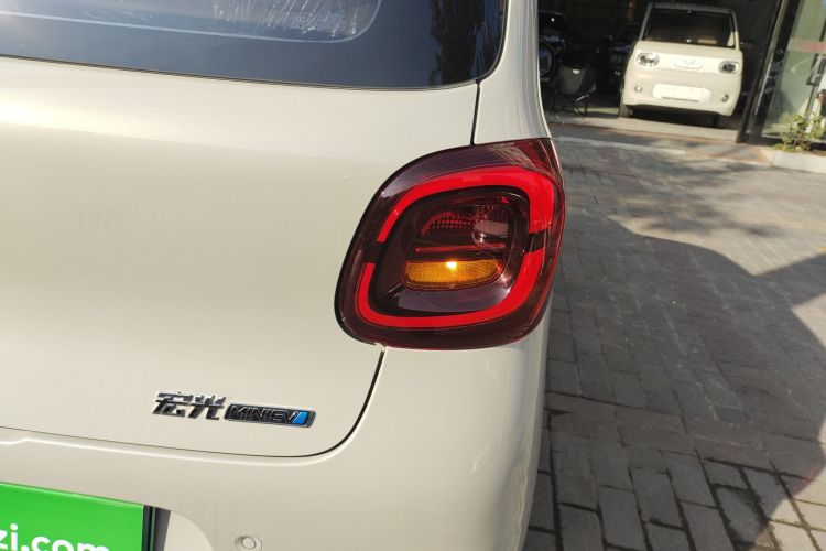 五菱汽车 宏光MINIEV 2025款 四门版 臻享+款车身外观9