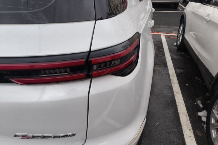 长安CS55PLUS 2022款 蓝鲸版 1.5T DCT豪华型车身外观9