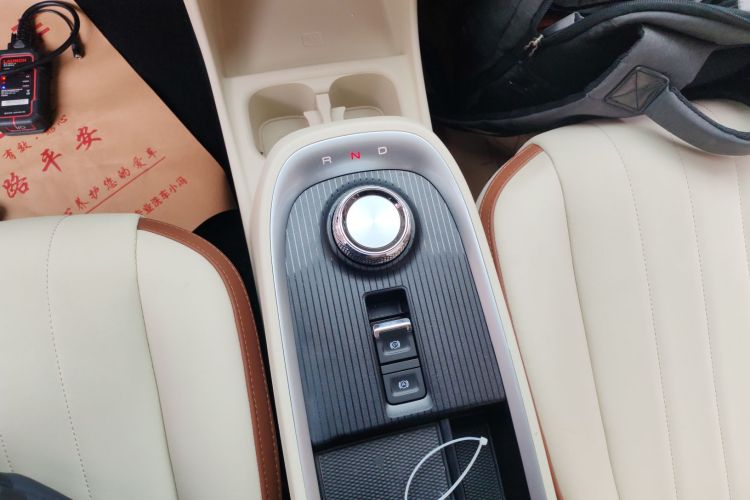 欧拉好猫 2022款 400km标准续航 豪华型 磷酸铁锂中控内饰18