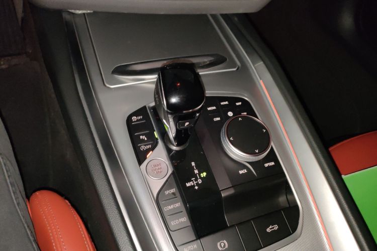 宝马Z4 2022款 sDrive 25i M运动曜夜套装中控内饰18