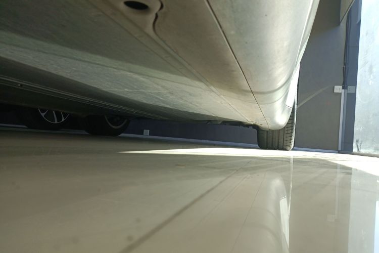 特斯拉 Model Y 2022款 改款 后轮驱动版局部细节9002