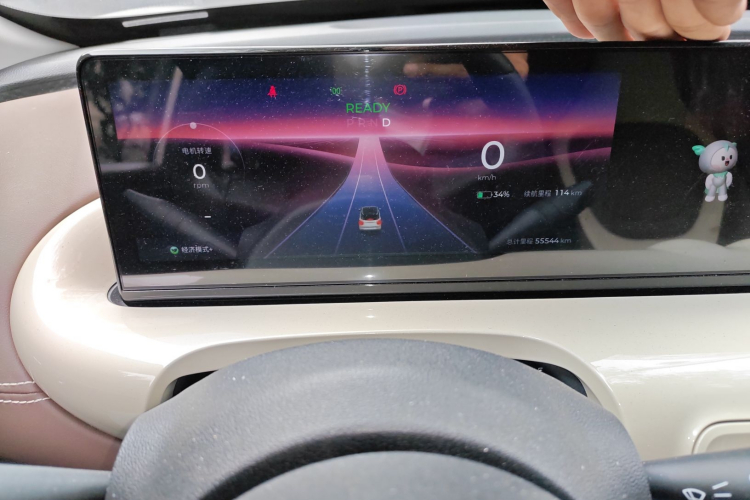 五菱汽车 五菱缤果 2023款 333km 灵犀互联款中控内饰14