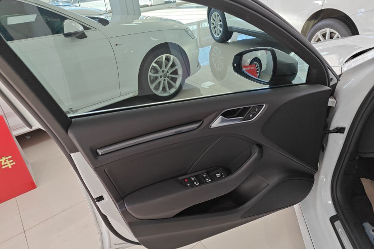 奥迪A3 2019款 Limousine 35 TFSI 时尚型 国V中控内饰47