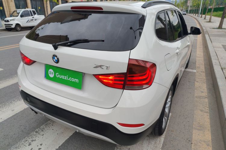 宝马X1 2015款 sDrive18i 时尚晋级版车身外观7