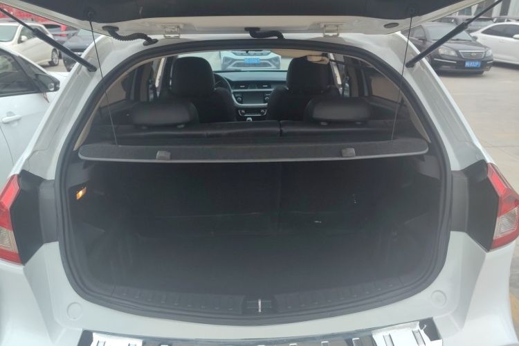 吉利汽车 远景X3 2017款 1.5L 自动尊贵型机舱底盘23