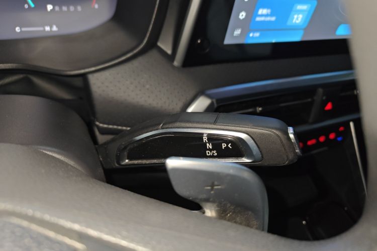 上汽大通MAXUS 大通G50 2023款 PLUS 1.5T 自动适航版中控内饰18