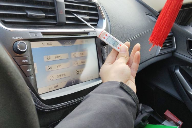 福特 福睿斯 2015款 1.5L 自动时尚型中控内饰16