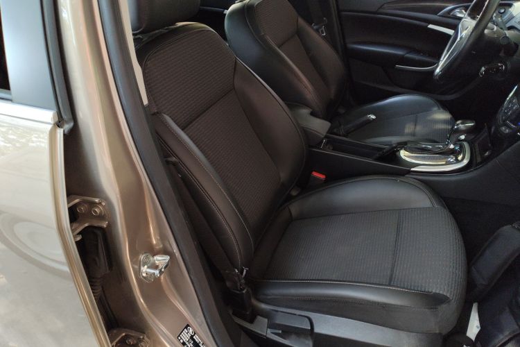 别克 君威 2015款 1.6T 领先技术型局部细节41