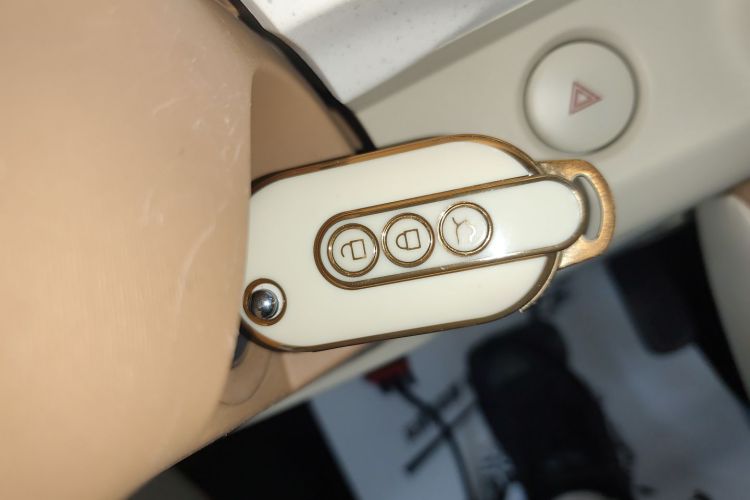 五菱汽车 宏光MINIEV 2024款 第三代 215km 进阶版中控内饰11