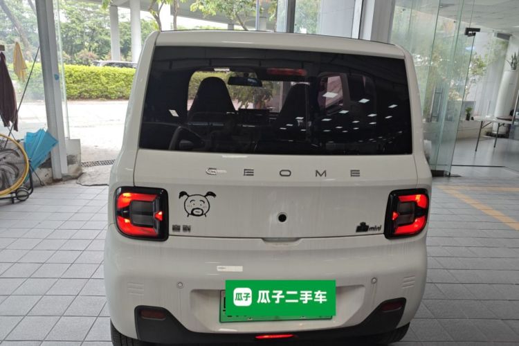 吉利银河 2023款 熊猫mini 新春版宝藏熊车身外观6004