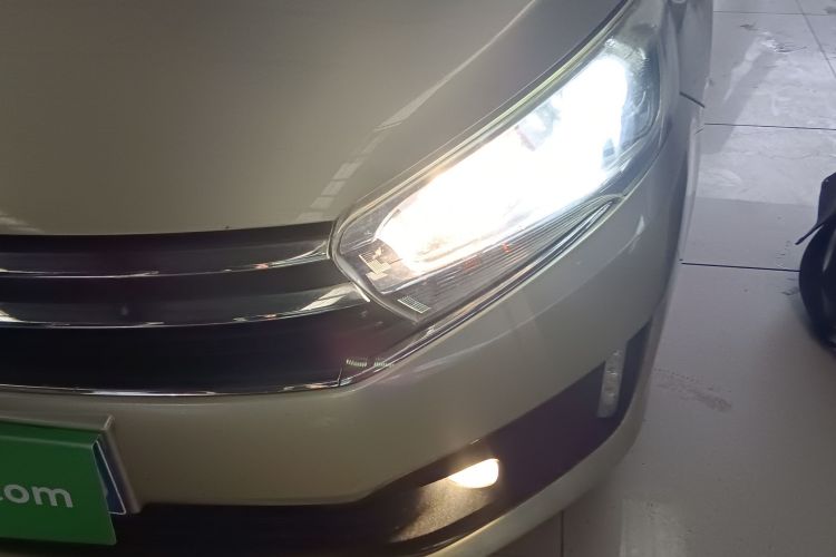 雪铁龙 C4世嘉 2016款 1.6L 自动豪华型局部细节36