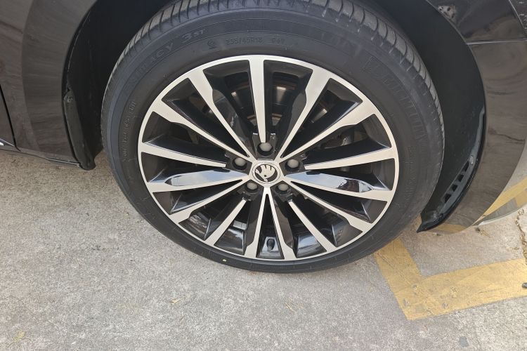 斯柯达 速派 2018款 TSI330 DSG舒适版 国V车身外观10