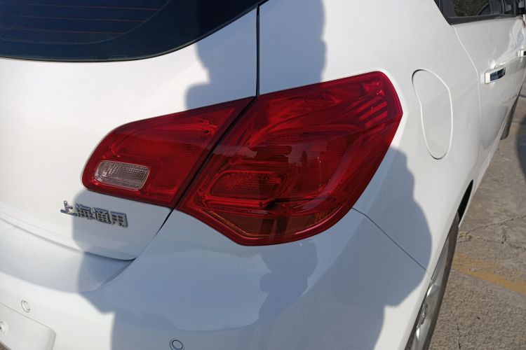 别克 英朗 2014款 XT 1.6T 自动时尚运动版车身外观6006