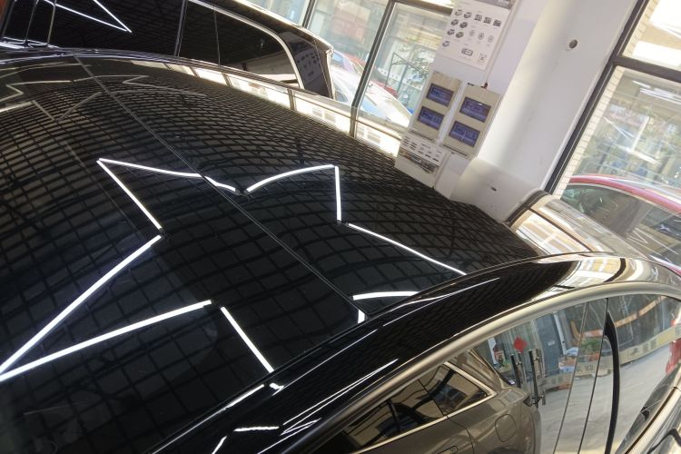 特斯拉 Model Y 2021款 标准续航后驱版局部细节57