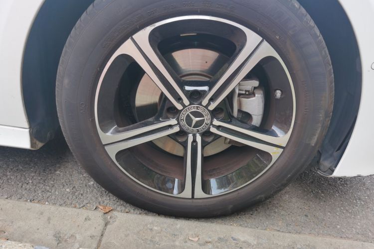 奔驰A级 2023款 A 200 L 时尚型车身外观6007