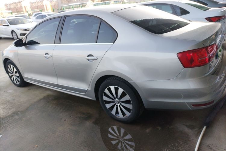 大众 速腾 2018款 1.6L 自动舒适型车身外观4