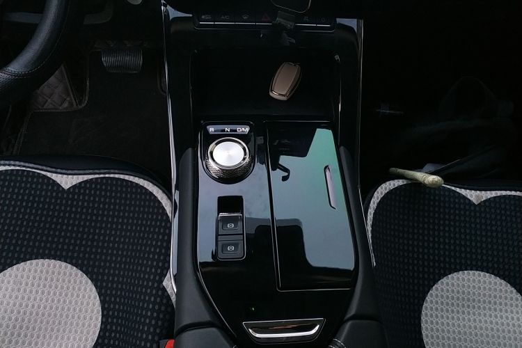 哈弗H6 2022款 第三代 1.5T 自动两驱Pro中控内饰18