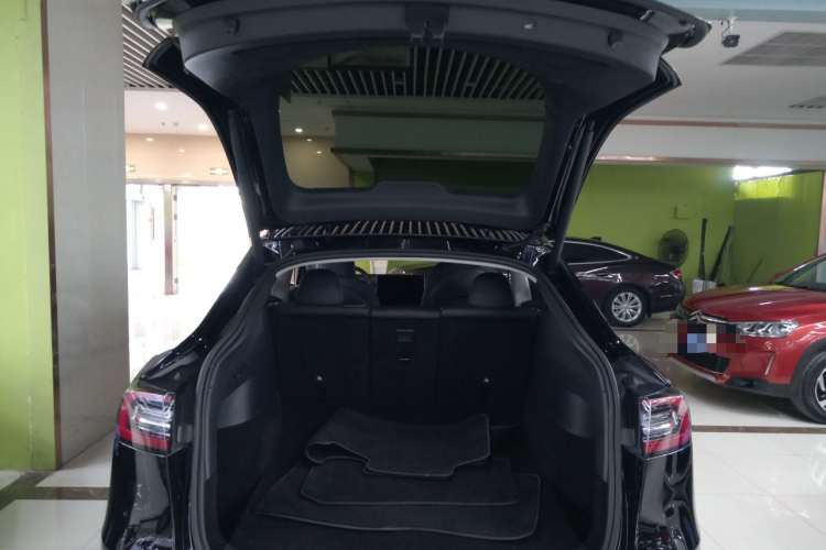 特斯拉 Model Y 2022款 后轮驱动版局部细节23