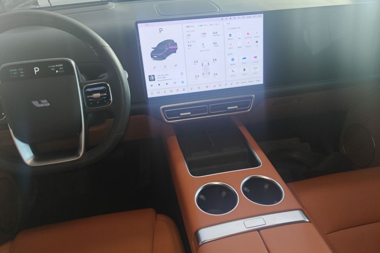 理想汽车 理想L9 2024款 Ultra中控内饰16