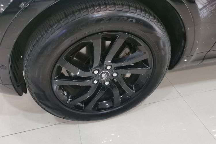 路虎 发现 2020款 2.0T 30周年特别版车身外观6001