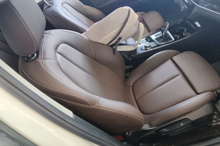 宝马1系 2023款 120i M运动曜夜版局部细节41