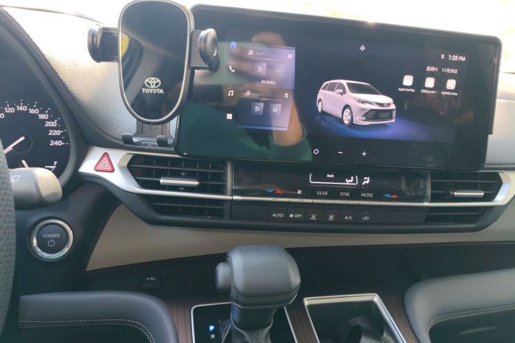 丰田 赛那SIENNA 2024款 2.5L混动 舒适版局部细节16