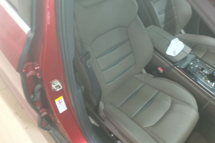 比亚迪 汉 2021款 EV 标准续航版豪华型局部细节41