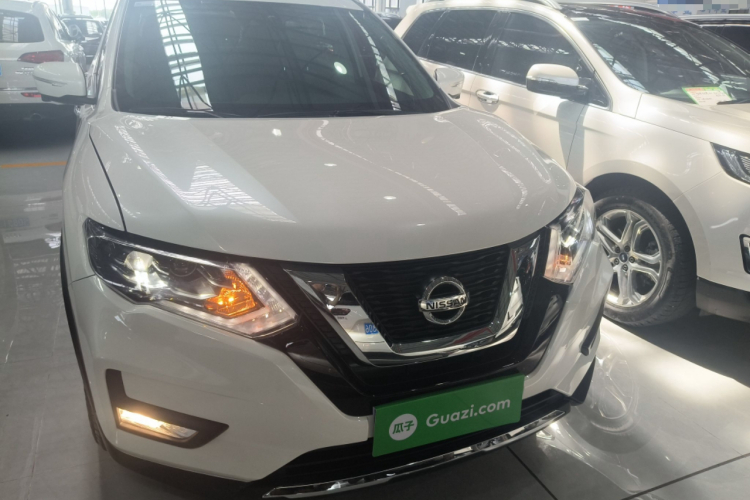 日产 奇骏 2023款 经典 2.0L 两驱智联臻享版车身外观6001