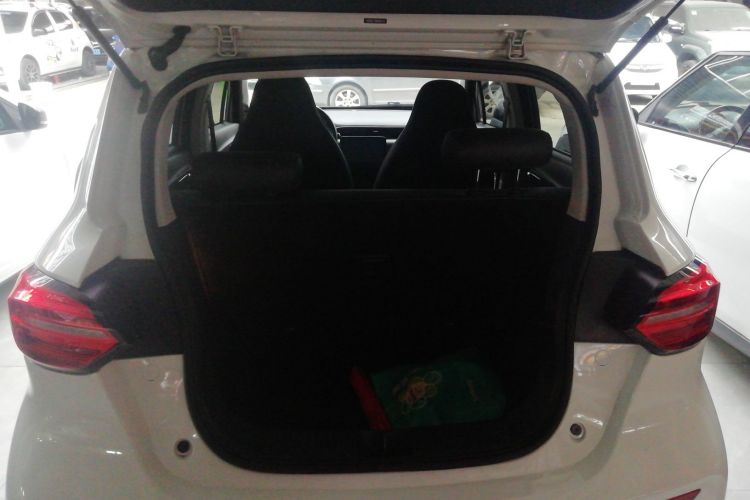 零跑汽车 零跑T03 2020款 400豪华版机舱底盘23