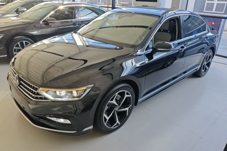 大众 迈腾 2025款 众享款 330TSI DSG豪华型车身外观6003