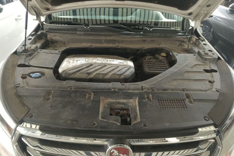 汉腾汽车 汉腾X5 2018款 1.5T CVT豪华版机舱底盘24