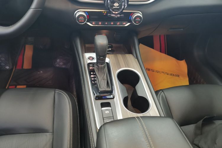 日产 天籁 2021款 2.0L XL Upper AD1 智行领航版中控内饰18