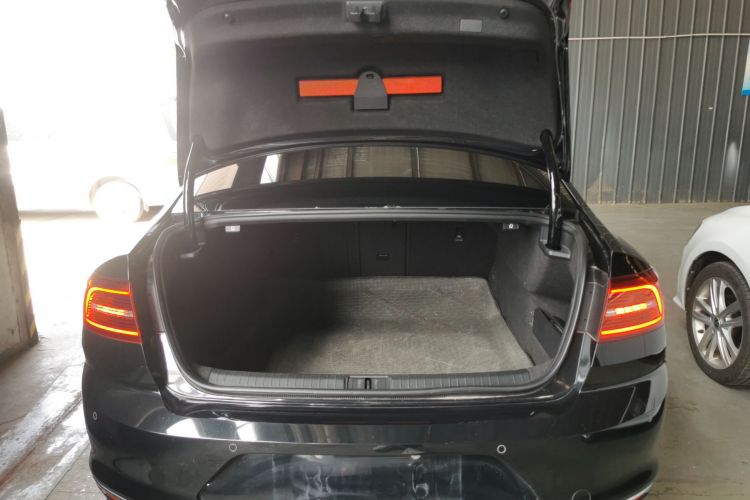 大众 迈腾 2017款 330TSI DSG 尊贵型局部细节23