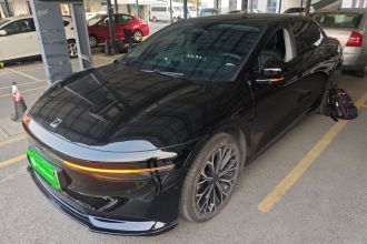 极氪007 2024款 后驱增强版 75kWh