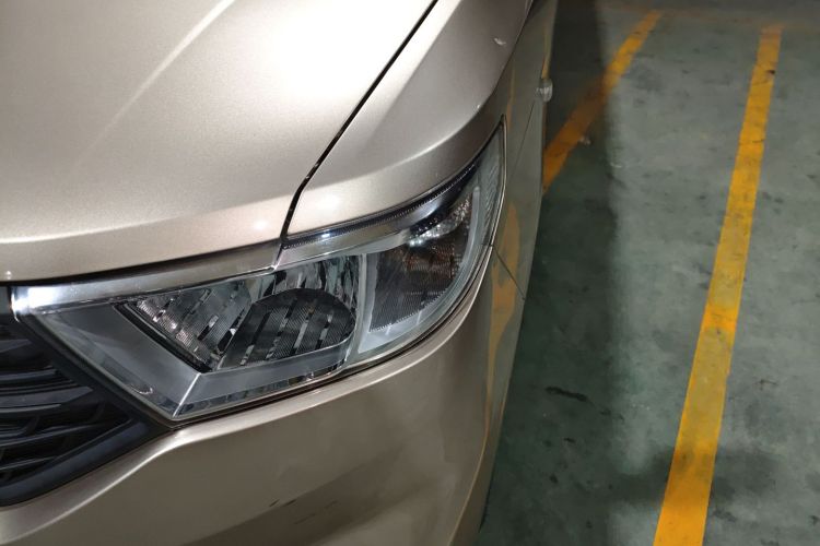 五菱汽车 五菱宏光V 2022款 1.5L劲取版封窗车电动助力LAR局部细节36