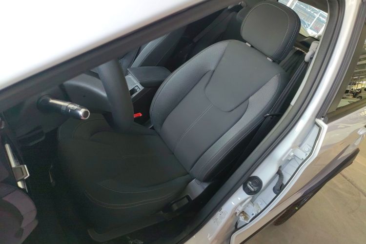 奇瑞 瑞虎3X 2024款 1.5L CVT卓越版中控内饰19