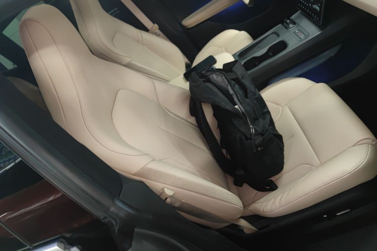 蔚来ET5 2022款 75kWh局部细节41